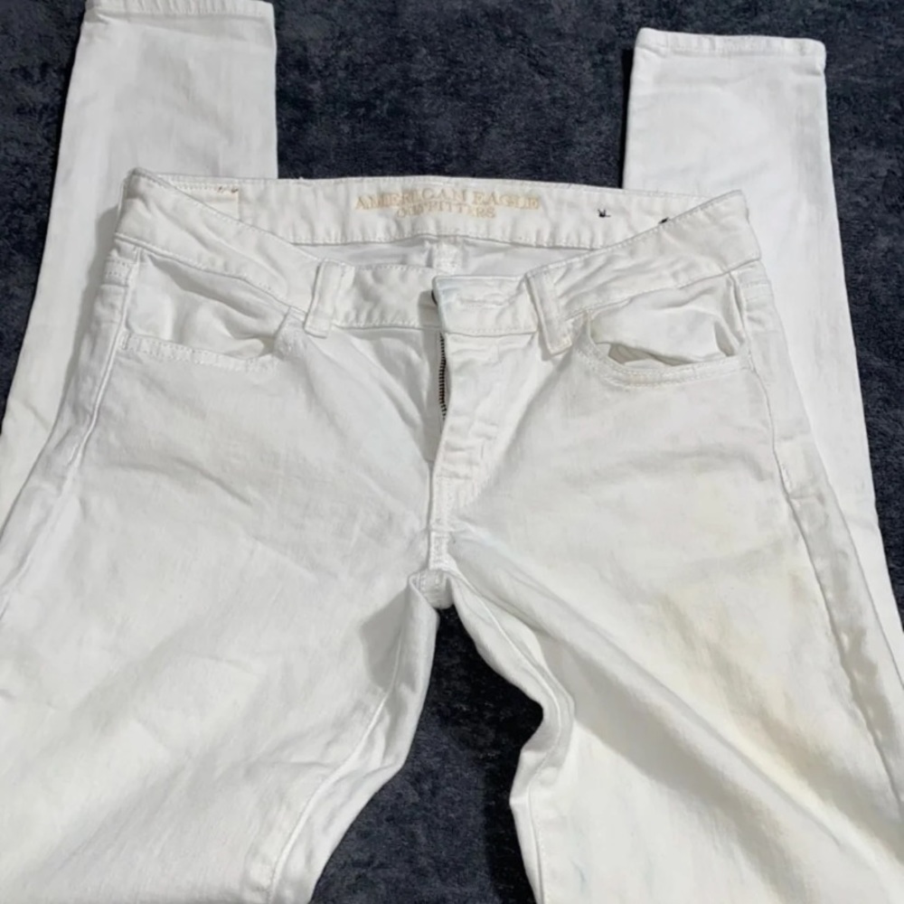White American Eagle Jeggings